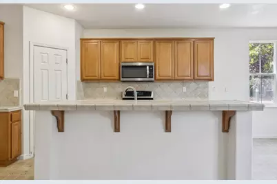 9390 Vintner, Patterson, CA 95363 - Photo 8