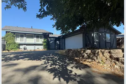 6057 Hollyhurst Way, Sacramento, CA 95823 - Photo 1