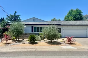 4400 Capri Way, Sacramento, CA 95822 - Photo 2