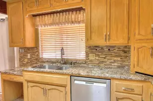 690 Eureka Ct, Gustine, CA 95322 - Photo 10