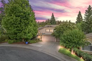 SALE!! BURBERRY◆LL SM STRAND QUL◆8111260166983 5216 Burberry Court Ct, Sacramento, CA 95757 | Redfin