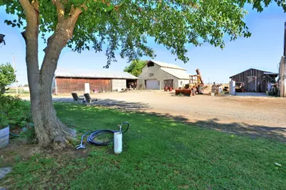 7301 E Levee Road, Rio Linda, CA 95673 - Photo 8