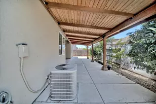 1851 Oakley Ct, Stockton, CA 95206 - Photo 38