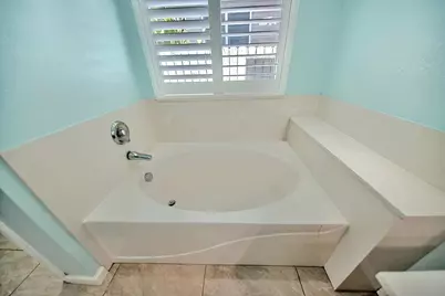 1851 Oakley Court, Stockton, CA 95206 - Photo 30