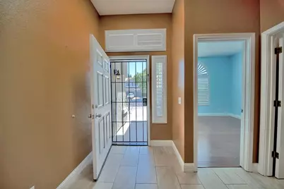 1851 Oakley Court, Stockton, CA 95206 - Photo 36