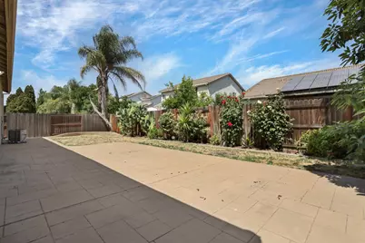 9253 Bridalveil Circle, Stockton, CA 95212 - Photo 18