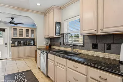 1572 53rd Street, Sacramento, CA 95819 - Photo 4