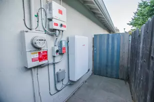 7559 Thorpe Way, Sacramento, CA 95822 - Photo 26