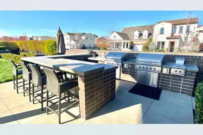 3335 McKinley Village Way, Sacramento, CA 95816 - Photo 66