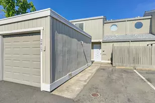 2413 Post Oak Ln, Sacramento, CA 95825 - Photo 6