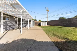 8865 Halverson, Elk Grove, CA 95624 - Photo 32