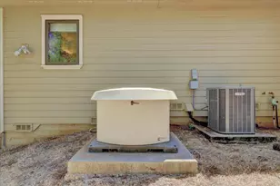 10978 Squirrel Creek, Grass Valley, CA 95945 - Photo 34