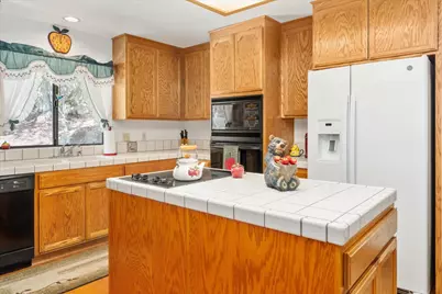 220 Mistletoe Ct, Angels Camp, CA 95222 - Photo 12