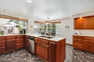 631 Wilhaggin Dr, Sacramento, CA 95864 - Photo 22