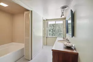 631 Wilhaggin Dr, Sacramento, CA 95864 - Photo 42