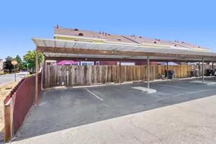 7570 Burgoyne Ln, Sacramento, CA 95823 - Photo 22