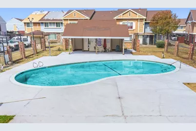 7570 Burgoyne Lane, Sacramento, CA 95823 - Photo 22