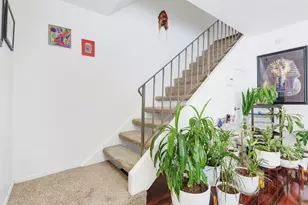 7570 Burgoyne Ln, Sacramento, CA 95823 - Photo 14