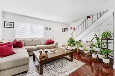 7570 Burgoyne Lane, Sacramento, CA 95823 - Photo 4