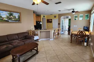 7312 Del Prado Way, Sacramento, CA 95828 - Photo 10