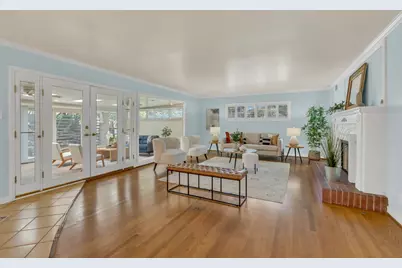 1071 W Monterey Avenue, Stockton, CA 95204 - Photo 8