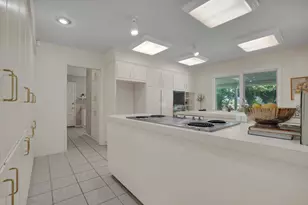 7025 Hillcrest Dr, Modesto, CA 95356 - Photo 16