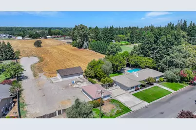 7025 Hillcrest Drive, Modesto, CA 95356 - Photo 42