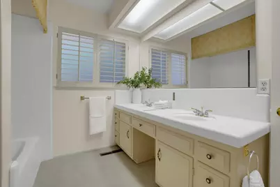 7025 Hillcrest Drive, Modesto, CA 95356 - Photo 26