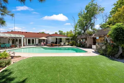 2001 Woodstock Way, Sacramento, CA 95825 - Photo 1