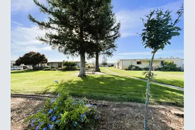Pringle Avenue #94, Galt, CA 95632 - Photo 28