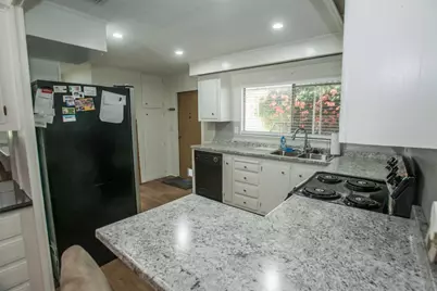 Bouvais Cir, Sacramento, CA 95828 - Photo 14