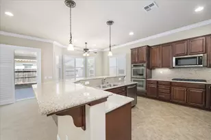 2112 Leighham Dr, Roseville, CA 95747 - Photo 10