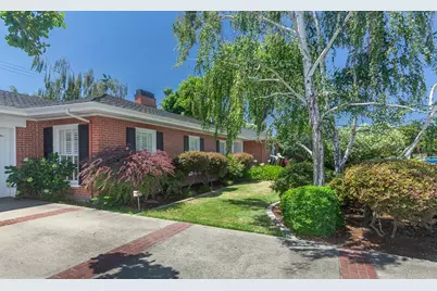 1060 W Monterey Avenue, Stockton, CA 95204 - Photo 4