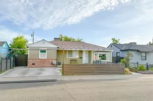 2717 17th Ave, Sacramento, CA 95820 - Photo 1