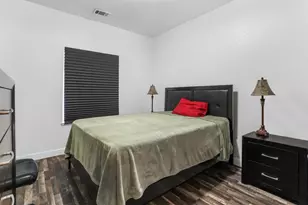 9829 Twin Creeks Ave, Stockton, CA 95219 - Photo 20