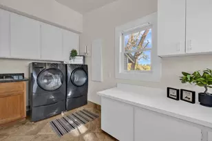 8464 Sunset Ave, Fair Oaks, CA 95628 - Photo 36