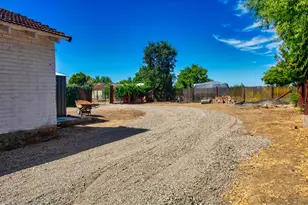 1639 N Alpine Rd, Stockton, CA 95215 - Photo 22