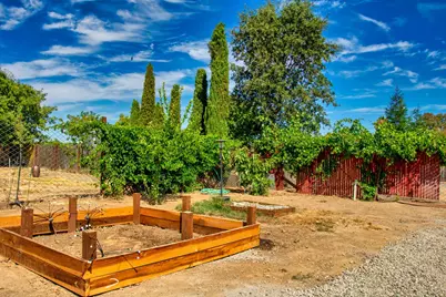 1639 N Alpine Road, Stockton, CA 95215 - Photo 26