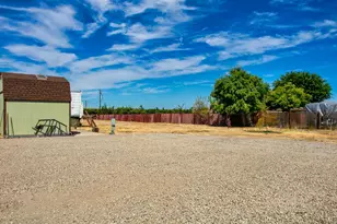 1639 N Alpine Rd, Stockton, CA 95215 - Photo 28