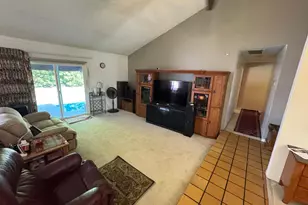 8028 Vintage Way, Fair Oaks, CA 95628 - Photo 4