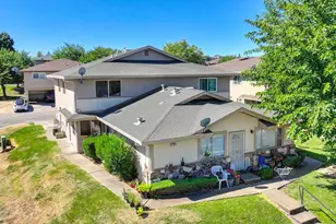 11582 Quartz Dr, Auburn, CA 95602 - Photo 1