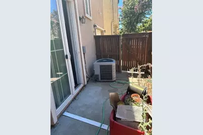 3833 Stepping Stone Way, Stockton, CA 95204 - Photo 6