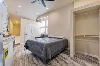 303 W Lockeford, Lodi, CA 95240 - Photo 24