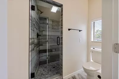 303 W Lockeford, Lodi, CA 95240 - Photo 30