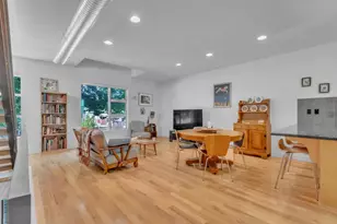 1719 6th St, Sacramento, CA 95811 - Photo 2