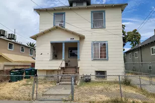 636 N Pilgrim St, Stockton, CA 95205 - Photo 1