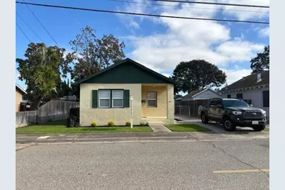 147 West Avenue, Oakdale, CA 95361 - Photo 1