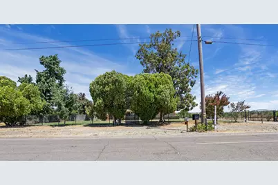 8275 E Orchard Road, Acampo, CA 95220 - Photo 2