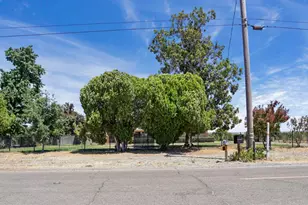 8275 E Orchard Rd, Acampo, CA 95220 - Photo 2