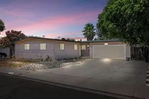 921 Huntington Dr, Modesto, CA 95350 - Photo 1